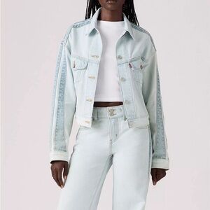 Levi’s Shrunken 90’s Jacket